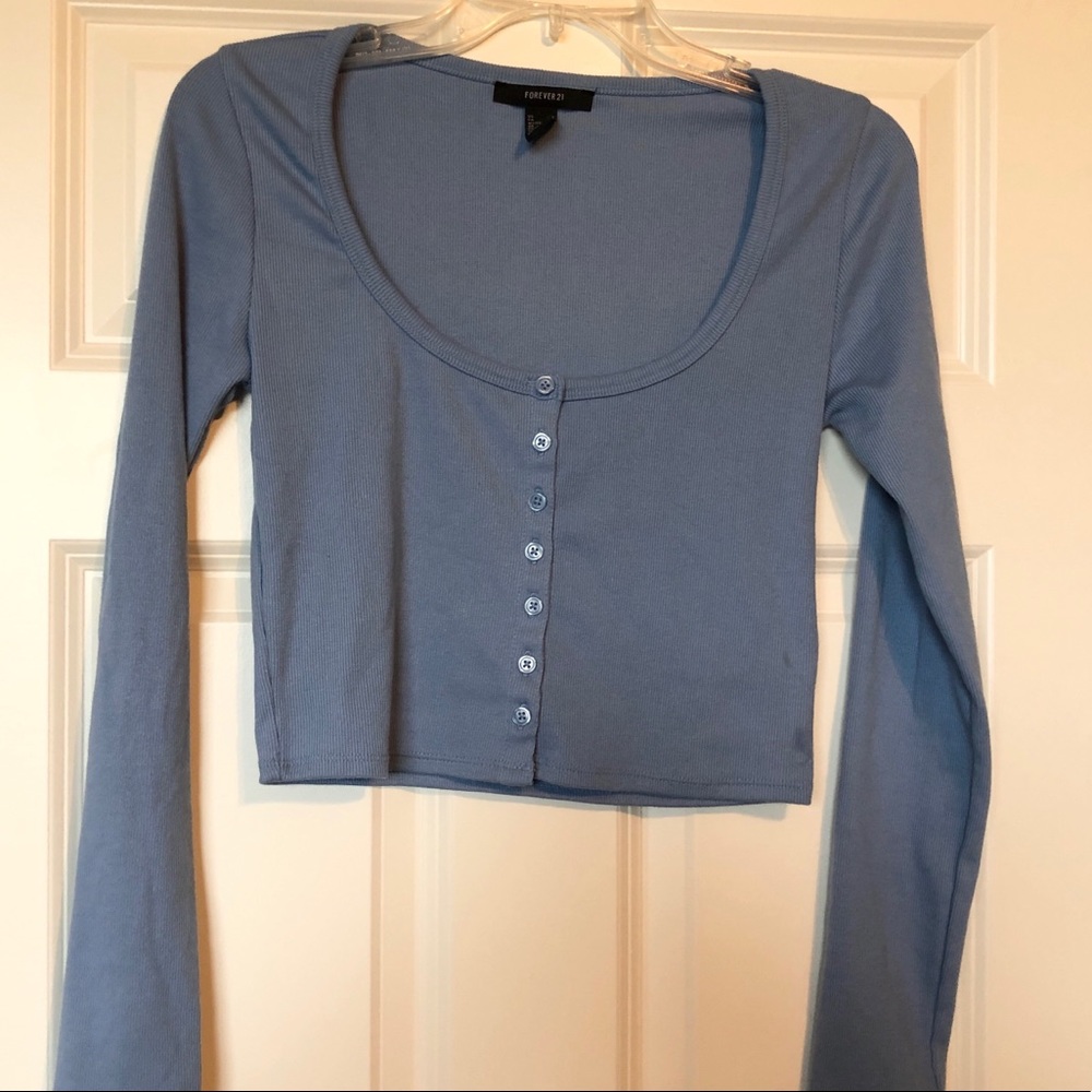 NWOT Forever 21 Crop Top in Periwinkle Size M